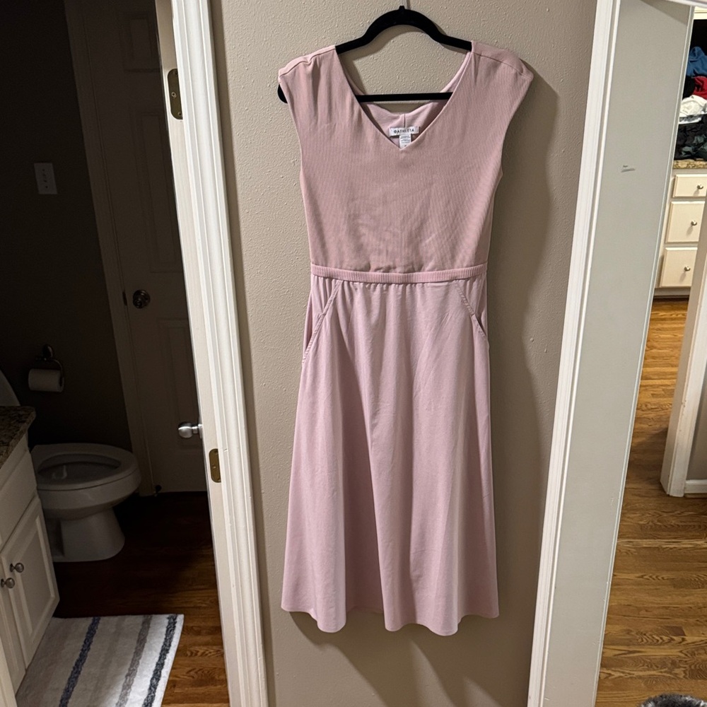 Athleta Soft Pink Midi Dress with back cut out size Medium